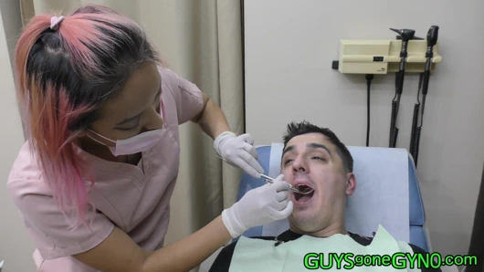 Kanada, yalnızca boysgonegynocom'da hijyenist channy crossfire'dan diş muayenesi alır!