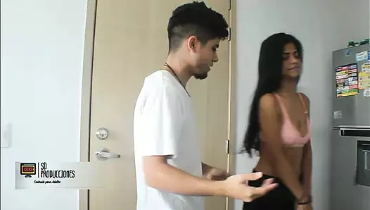 Kız arkadaşım yarağımın ağzında olduğu için mutlu! - İspanyolca porno