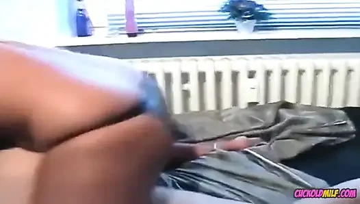 Aldatılan orta yaşlı seksi kadın - üç arkadaşım karımı sikiyor
