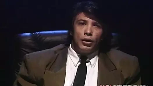 Seksi bir hukuk memurunu sert bir şekilde doldurdum