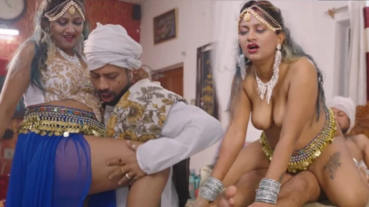 Dubai ke sekh ne bihari ladki ko nachaya phir chod diya