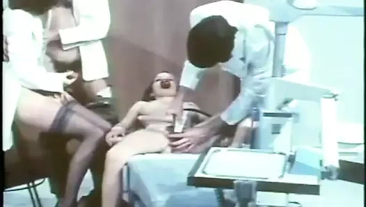 Diş hemşireleri (1975, bize, tam film, eski porno)