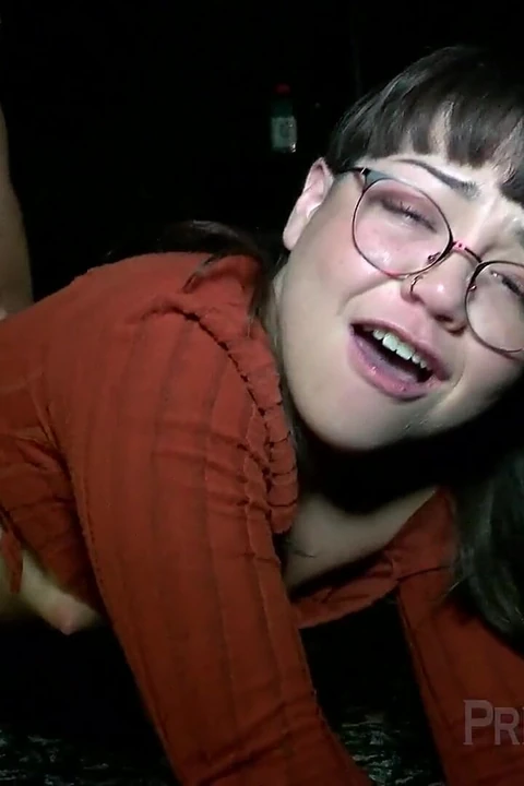 Миниатюрный трахальщик с маленькой задницей