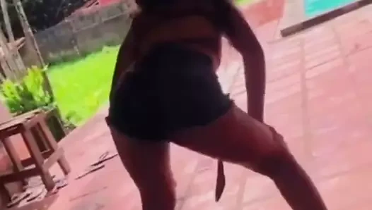 Ularissa1 dans eden funk (4)