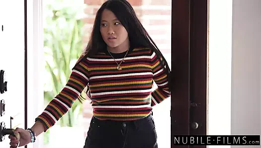 Kız arkadaşın oda arkadaşı sus oynuyor - s40:e27