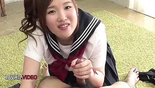 Ateşli genç bayan ateşli Japon oral becerilerini kusursuzca sunuyor!