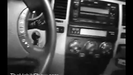 Arabama sakso çekiyor