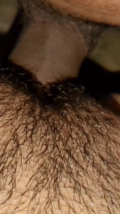 Sikilen üvey kız kardeş | Klip 1