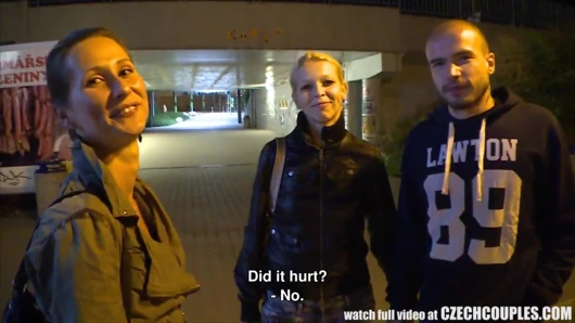 Güzel Çek çifti gf değişimi için para alır