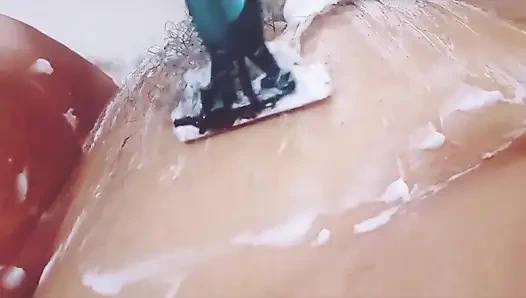 Şişman ve kıllı panocha'nın depiladasını kaydediyor bakış açısı