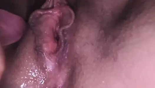 Amında büyük dildo varken çift uçlu dildo götüne kadar