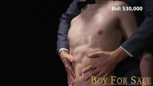 Boyforsale - Ethan Tate azgın anonim alıcılardan yüksek teklifler alıyor