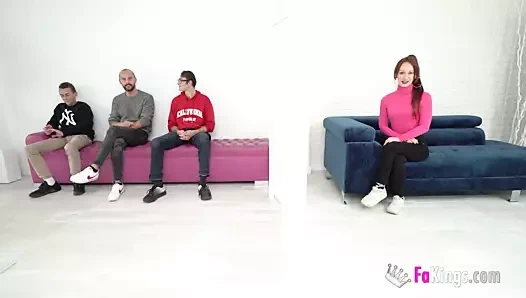 Betty, kör randevuda iki erkeğe vurarak kuralı çiğniyor