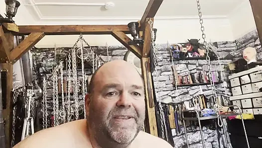 Bölüm 1:- Domina Satana ve Lanitsa Bear kırbaçlanıyor