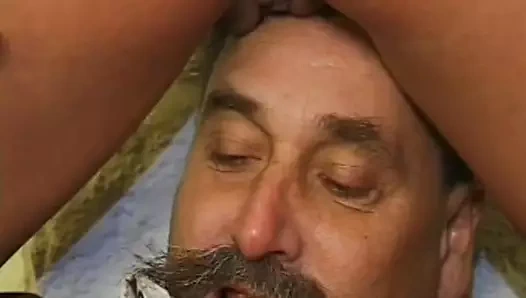 orgazm sc 01 ile yakın çekim üçlü gösteri