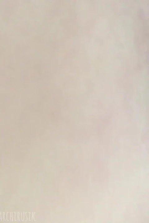 Ebeveynlerimiz tarafından yakalandık, iki femboy adamın spermine prezervatifsiz hızlı bir sikiş