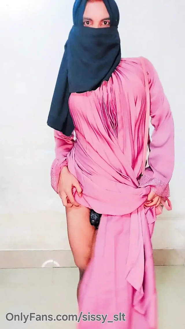 Tesettürlü Müslüman tesettürlü kinner ladyboy