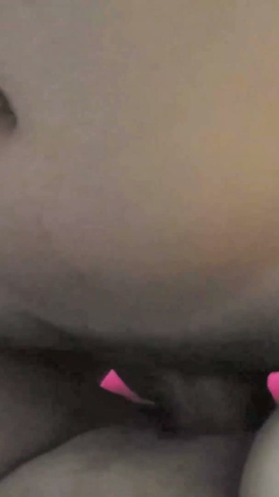Olgun orta yaşlı seksi kadın kocasını aldatıyor | Klip 1