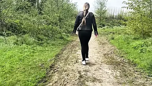 Не Могу Держать Его, Писсинг, Публичная Подборка