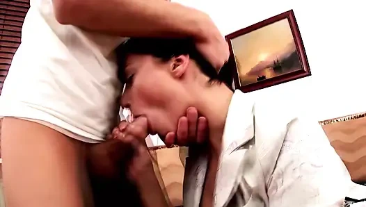 Kıçım sikildiğinde buna bayılıyorum.