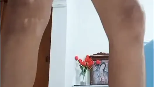 Oyuncağımla geliyorum