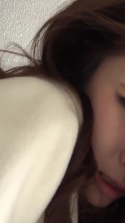 Незабываемый момент из "Записанное видео, снятое на улице с замужней женщиной днем"