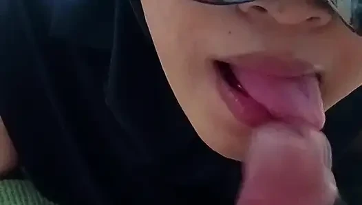 Beautiful Big-Natural Stepsister Who Is Gorgeous, Has A Tight And Cum Ejected In Her Belly