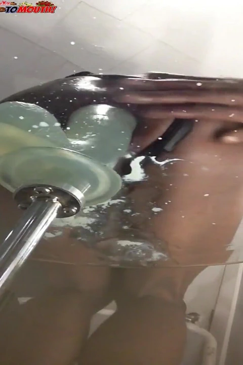 Amcık yapımcısı hapishane çocuğu ve yıpranmış göt deliği (götten ağza açı 3of6)