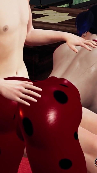 Ladybug in rule34 hentai deri takım elbiseliyken götüne şaplak atıyor ve kırbaçlıyor, ıslak oturan amcık | Klip 1
