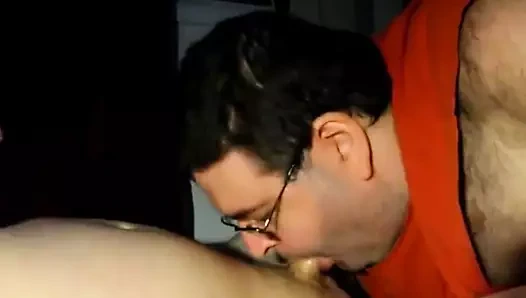 Harika tombul emmek kapalı