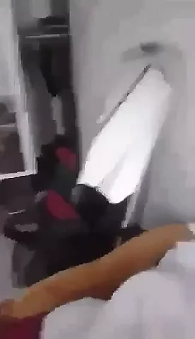 Mültecilere yardım edin - mülteci evindeki kız arkadaşım
