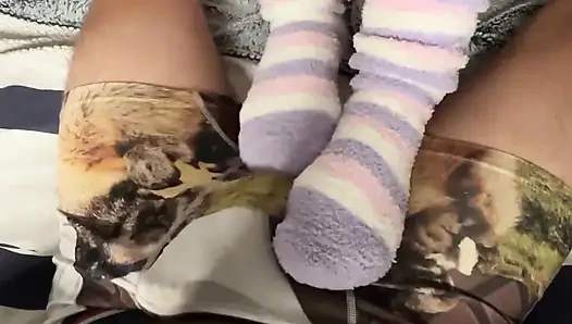 Long Fuzzy Socks & Black Fuzzy Gloves, a Gentle Session