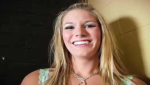 Manojob klasik: tori paige