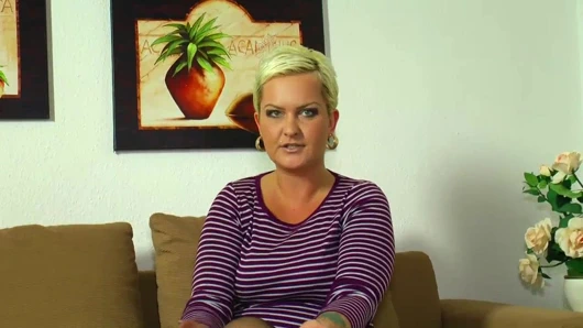 şehvetli sürtük izlenirken onu kedi mastürbasyon - 2