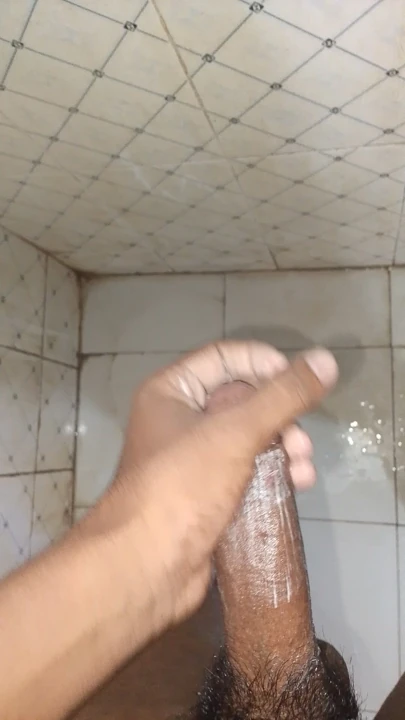 Sikim çok sert ve güzel bir seksi amcığıma ihtiyacım var. Sikimin içine amını sokuyorum. Sikim amcığının içine koyan var mı?