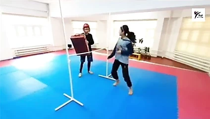 GODDESS LOTSAREJEALOUS GIANTESS