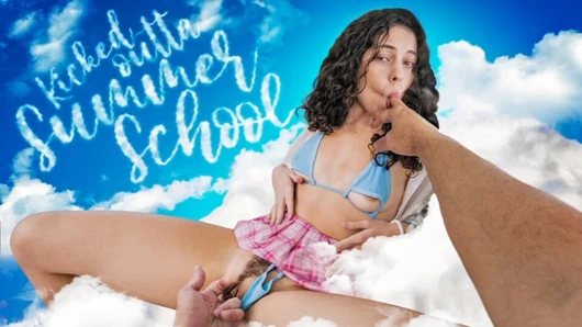 Kötü niyetli üvey baba gerçek üvey kızını erkek anatomisi ve zevkinin temelleri hakkında eğitiyor