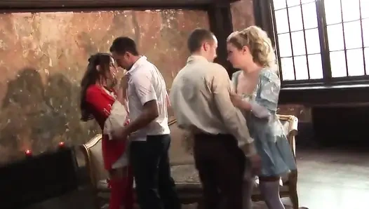 GhostBusters perili evde sikişiyor