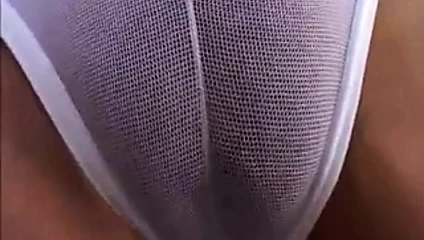 Asya dp Başlarken iki beyaz musluklar