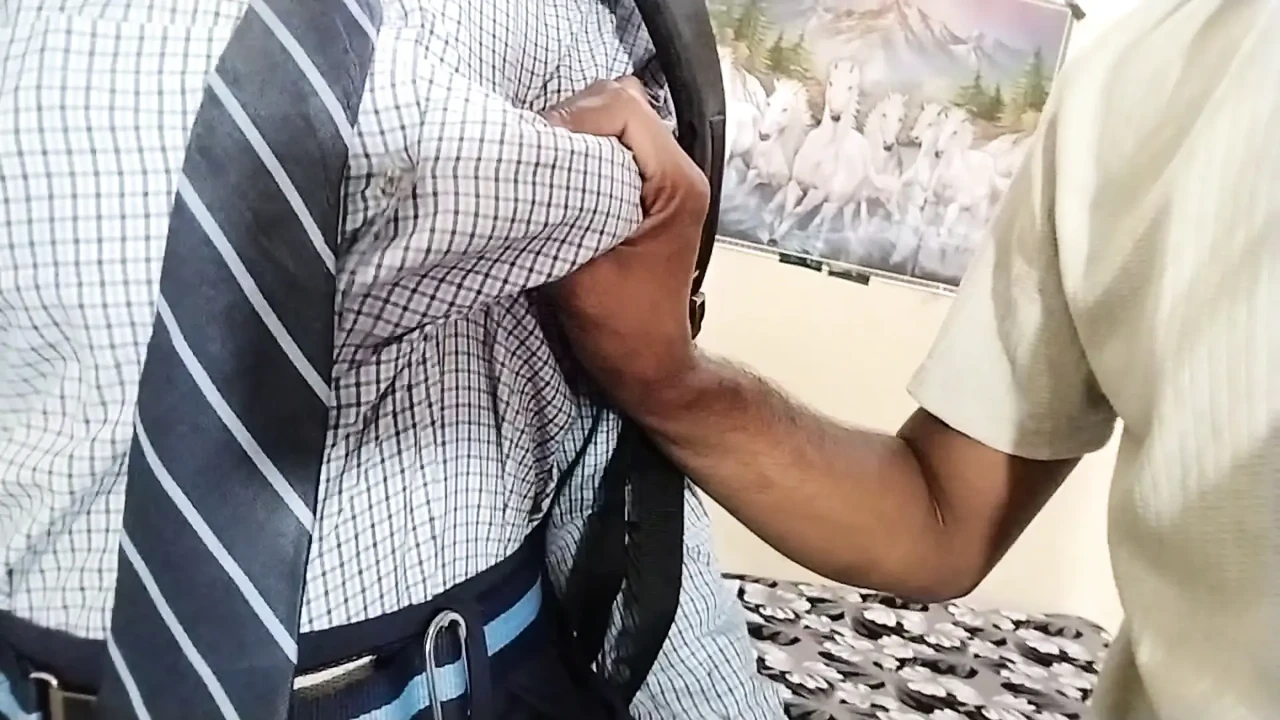 Hintli desi ateşli okul kızı seks videosu, Desi okul kızı viral video