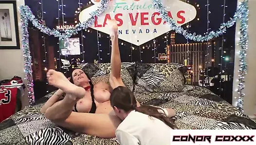 Conorcoxxx - büyük memeli esmer orta yaşlı seksi kadın Sofie Marie ile canlı seks