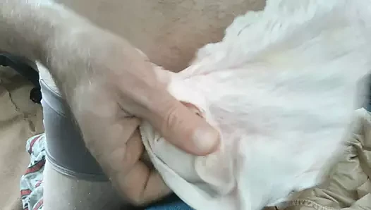 cumming üzerinde hanımları pembe sutyen