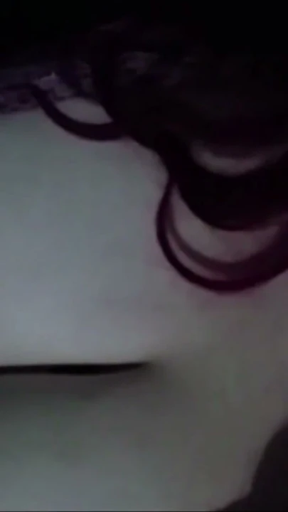 Doğal büyük memeli Hotwife Hentai izliyor | Bölüm 3