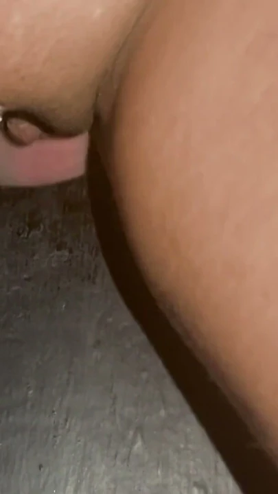 Gloryhole'da yabancılarla oynamayı seviyorum | Bölüm 1