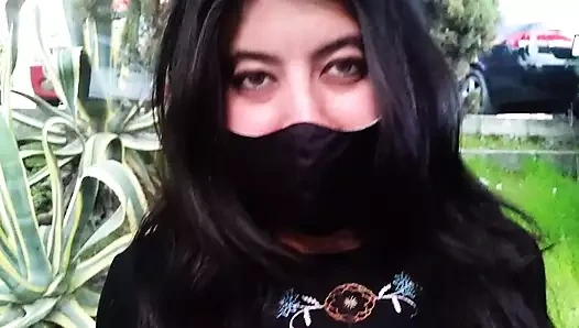 Kamu açık havada yanıp sönen memeler içinde the bus