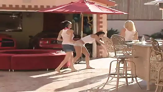 Alexis Teksas ve Rachel Starr ile üçlü lezbiyen seks