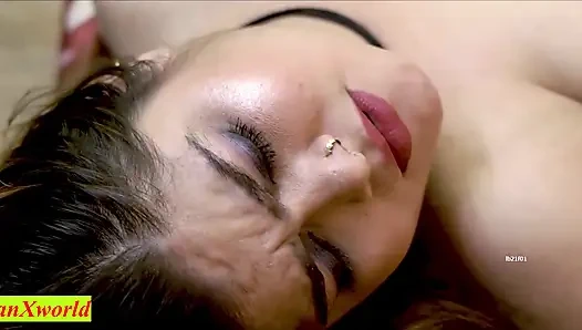 Hintli üvey baba üvey oğlu karısıyla inanılmaz ateşli seks! Taboo Sex