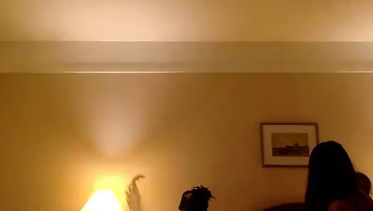 Çılgın kostümler giymiş eş değiştirenler