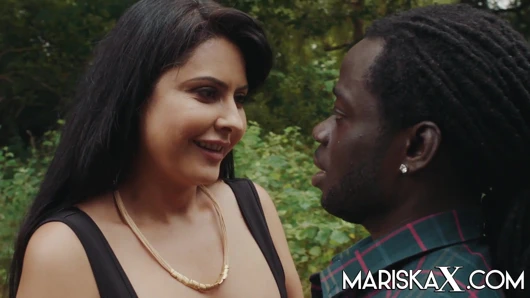 Mariskax mariska kocası tarafından bir bbc'ye teklif edildi