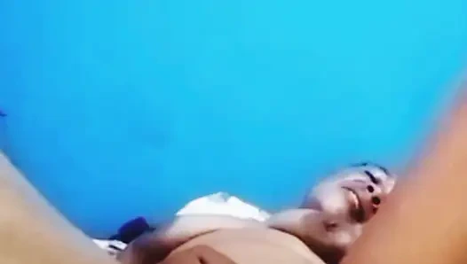 Anne görüntülü görüşmede amını oynuyor ep5